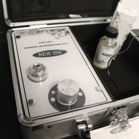 Professional Diamond Dermabrasion Spa - Picture 3 of 12